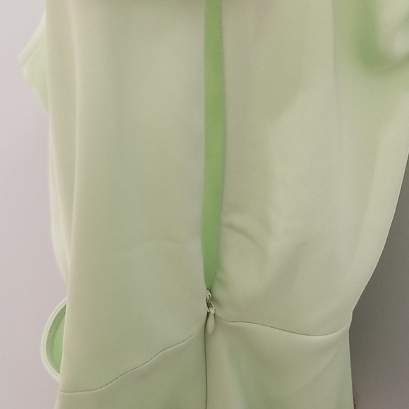 Leith Pale Green Sleeveless Top in Size 1X - Picture 7 of 10